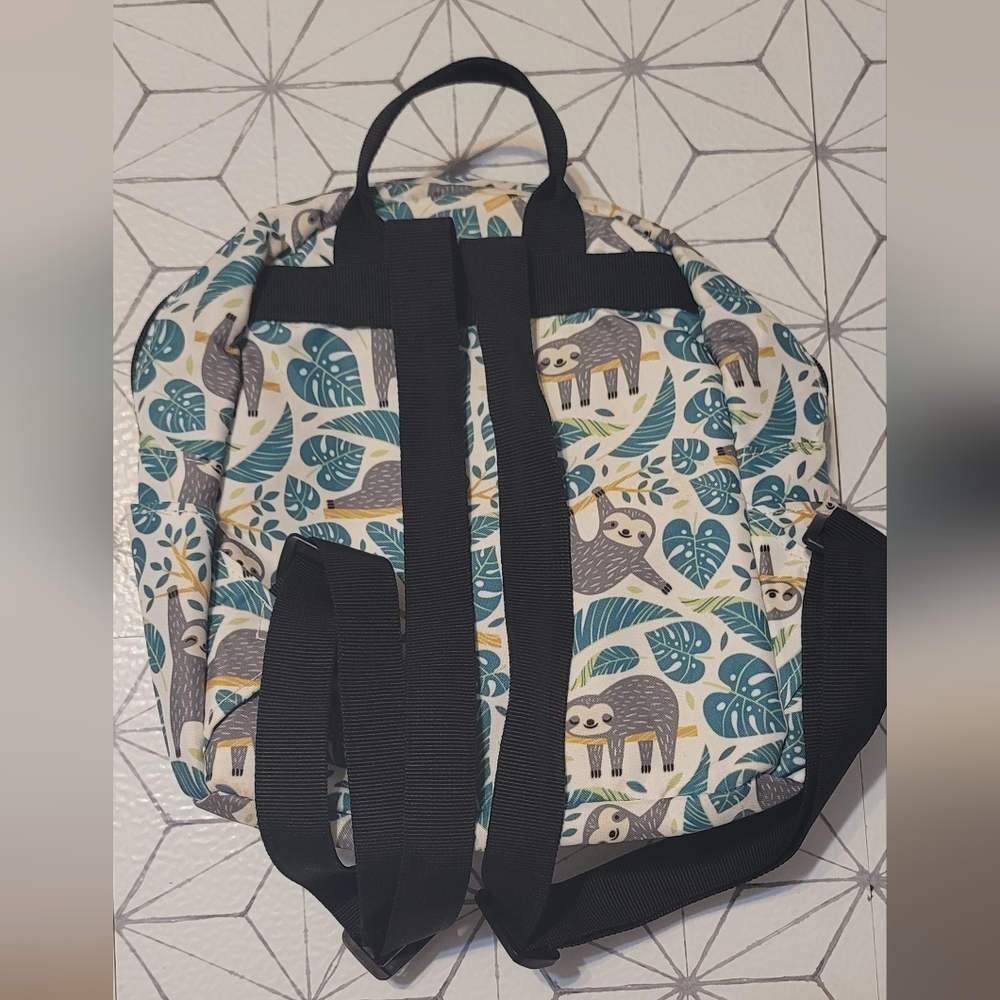 Mini Sloth Backpack - Picture 2 of 4